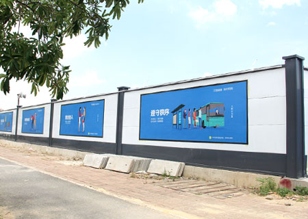 深圳坪山區(qū)足球場建設(shè)項目圍擋安裝-A類鋼結(jié)構(gòu)圍擋